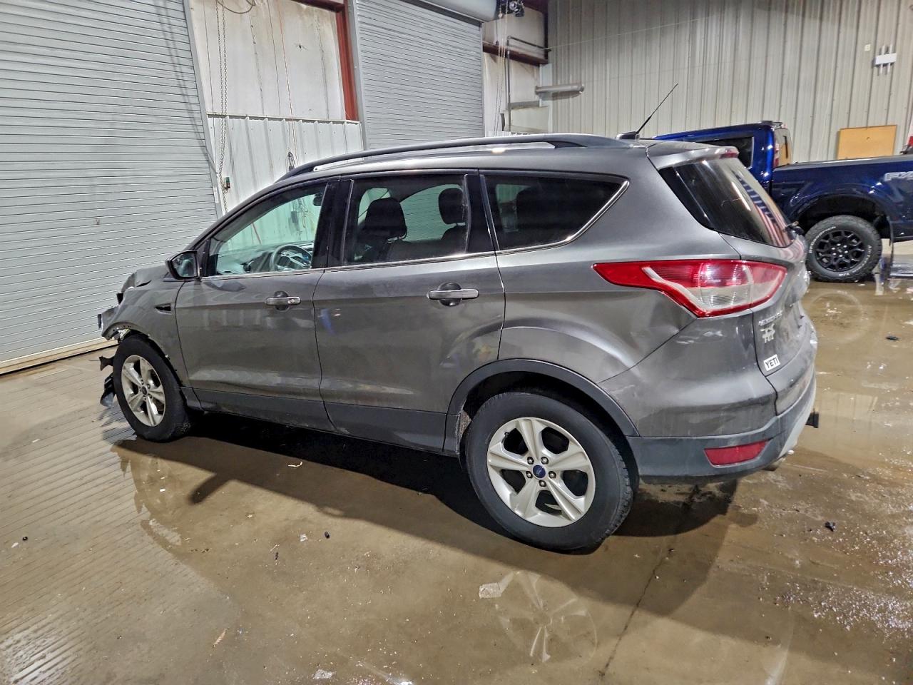 2014 FORD ESCAPE SE photo 2