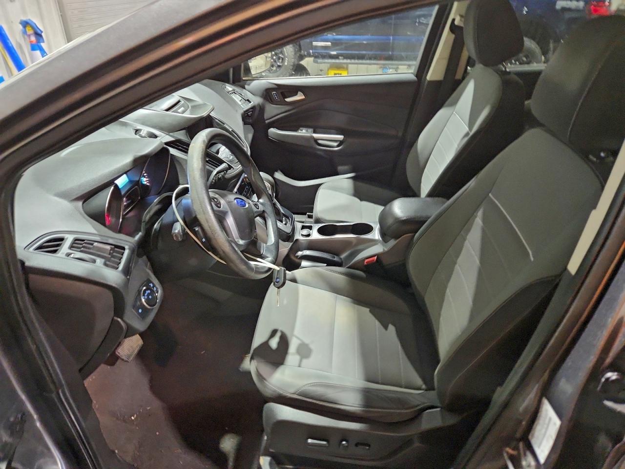 2014 FORD ESCAPE SE photo 7