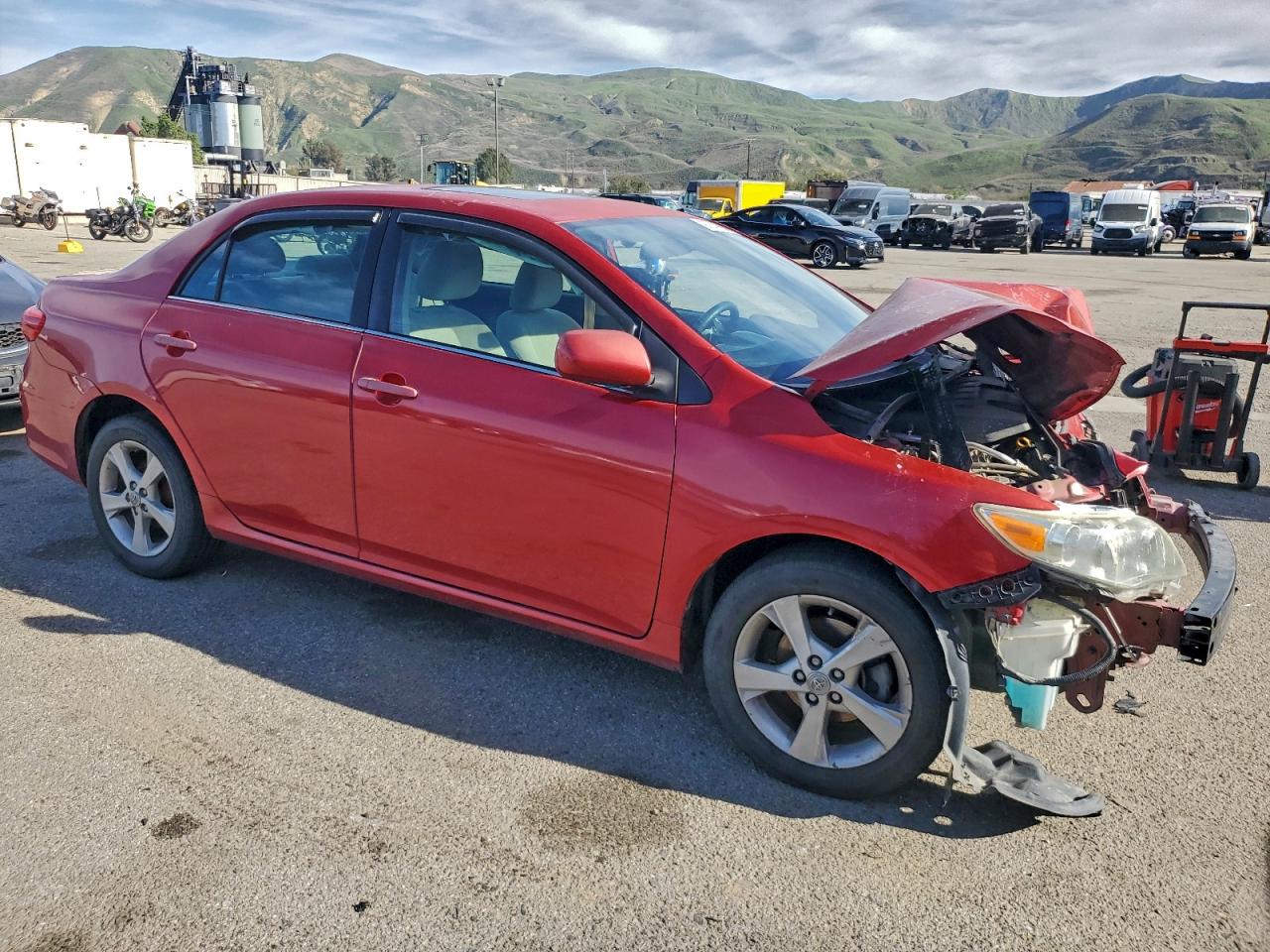 2013 TOYOTA COROLLA BASE photo 4