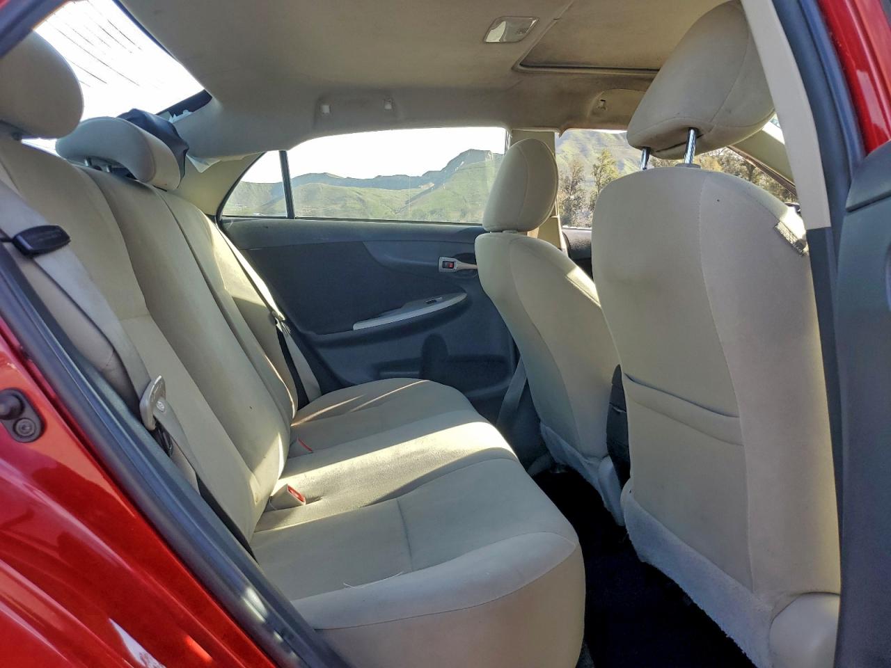 2013 TOYOTA COROLLA BASE photo 10