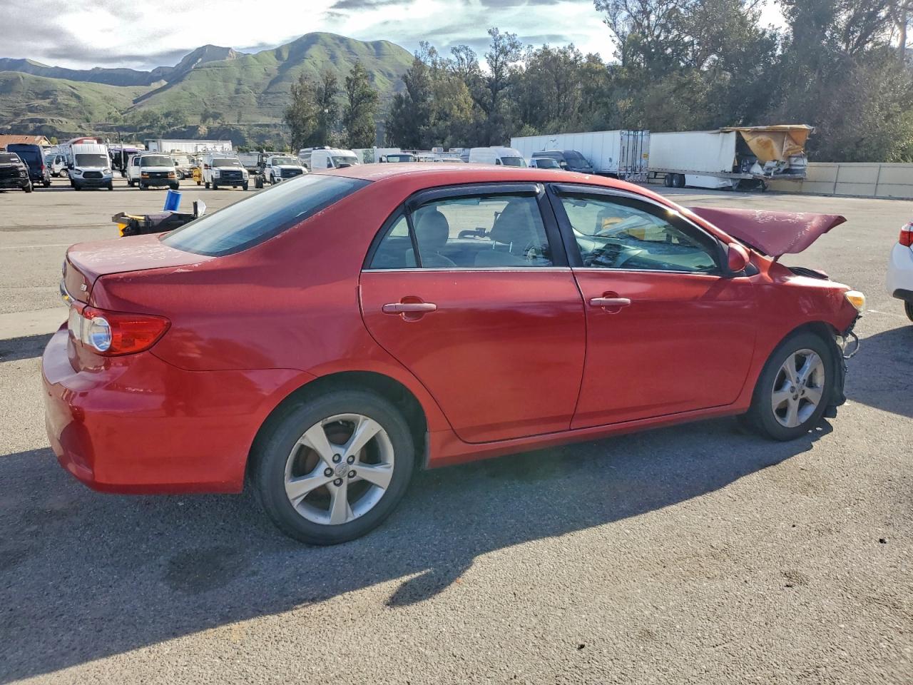 2013 TOYOTA COROLLA BASE photo 3