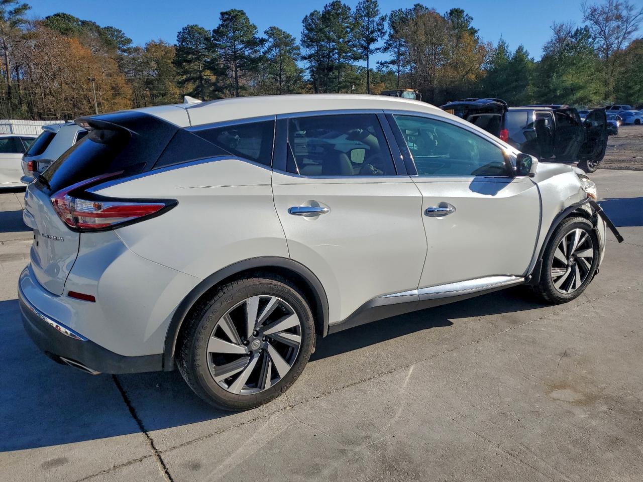 2015 NISSAN MURANO S photo 3