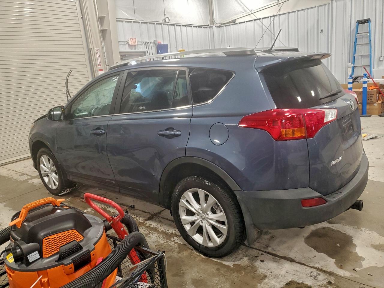 2014 TOYOTA RAV4 LIMITED photo 2