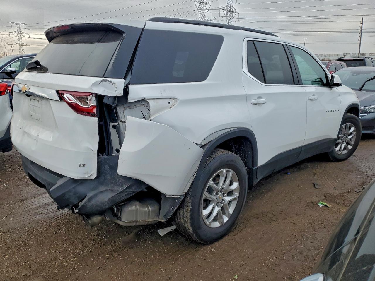 2020 CHEVROLET TRAVERSE LT photo 3