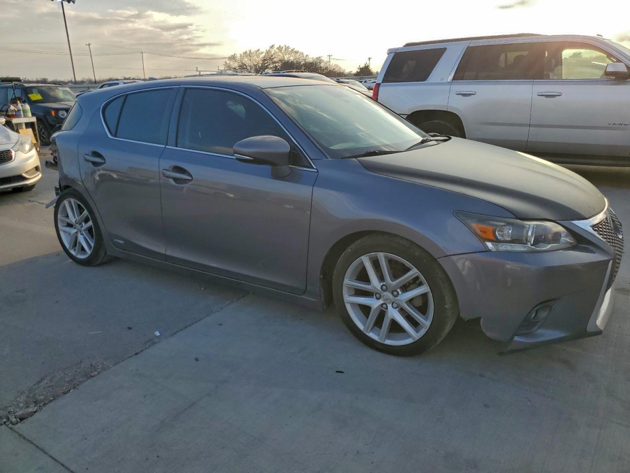 2015 LEXUS CT 200 photo 7