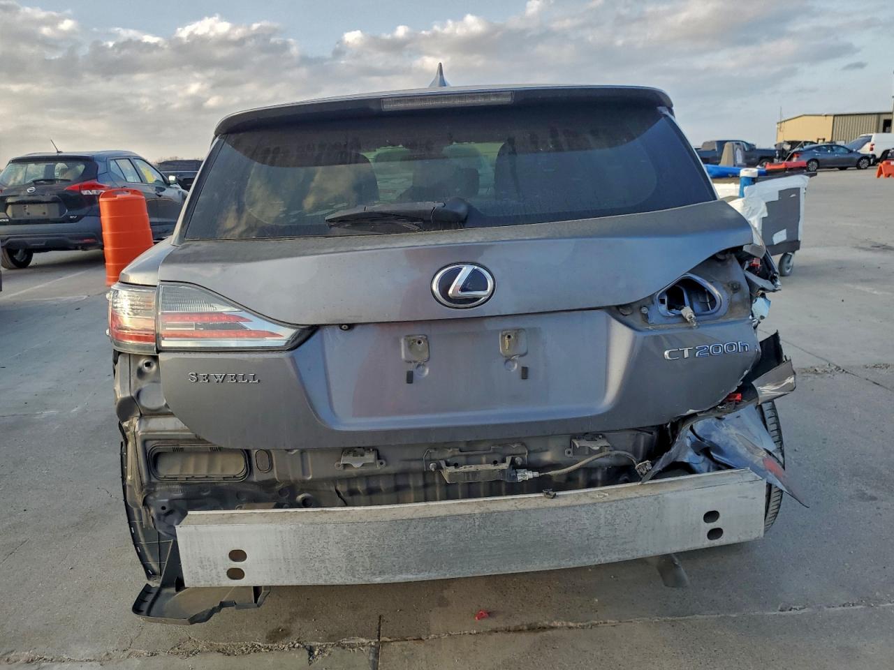 2015 LEXUS CT 200 photo 11