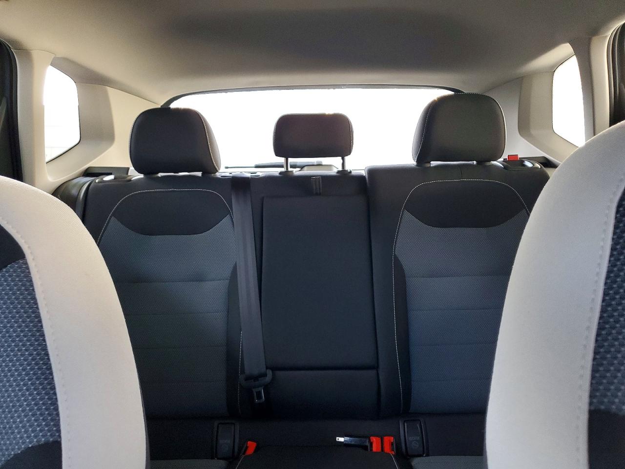 2025 VOLKSWAGEN TAOS S photo 10