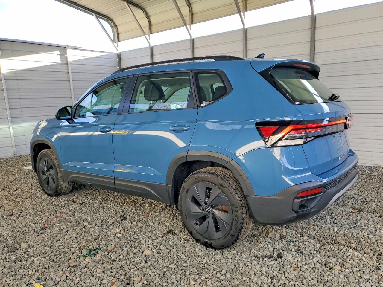 2025 VOLKSWAGEN TAOS S photo 2