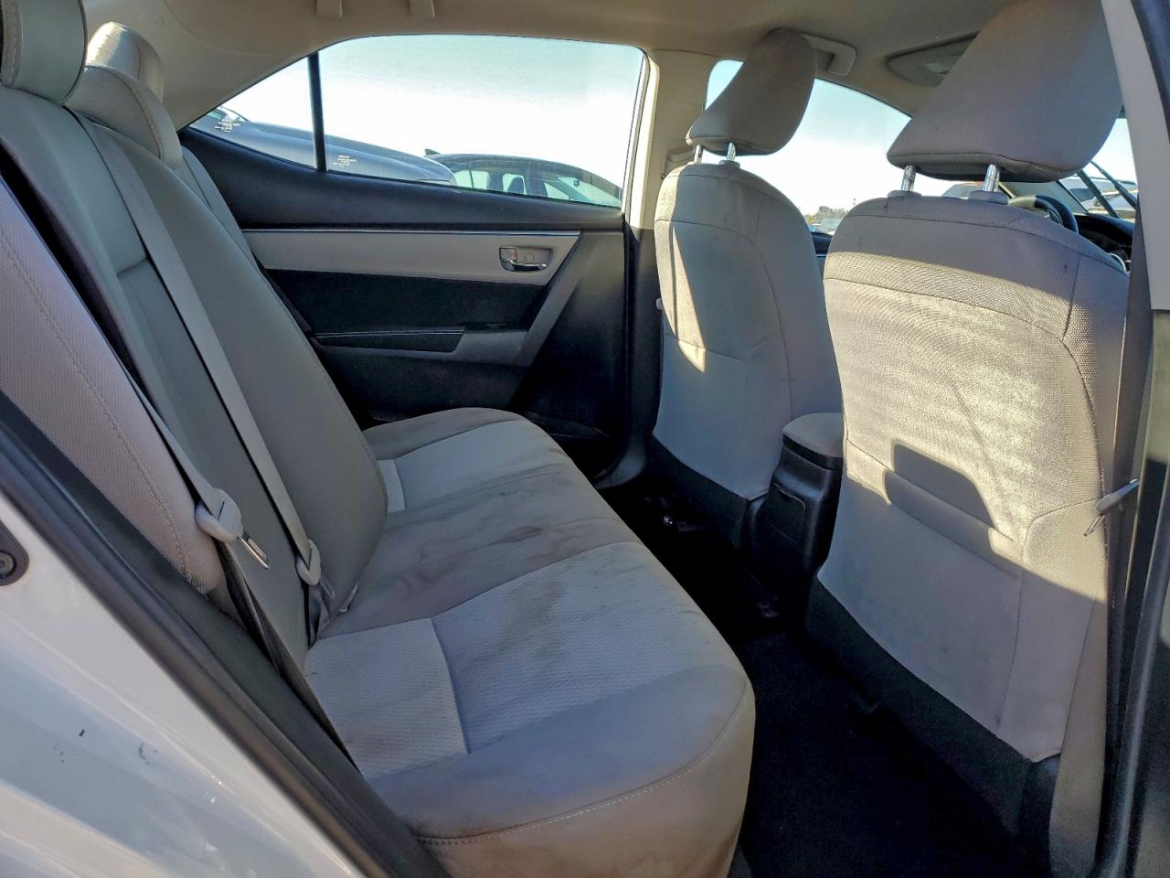 2016 TOYOTA COROLLA L photo 10