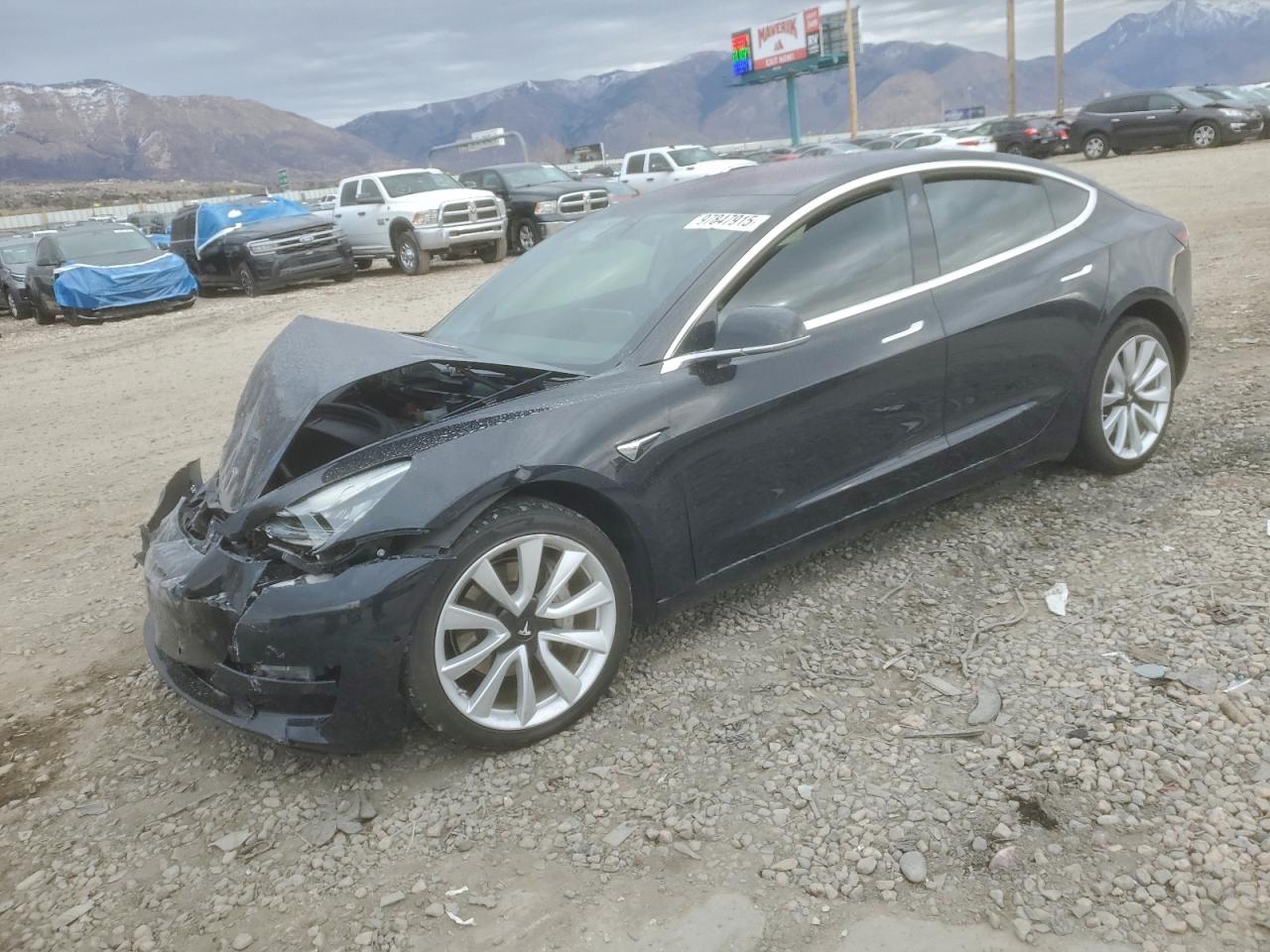 2018 TESLA MODEL 3