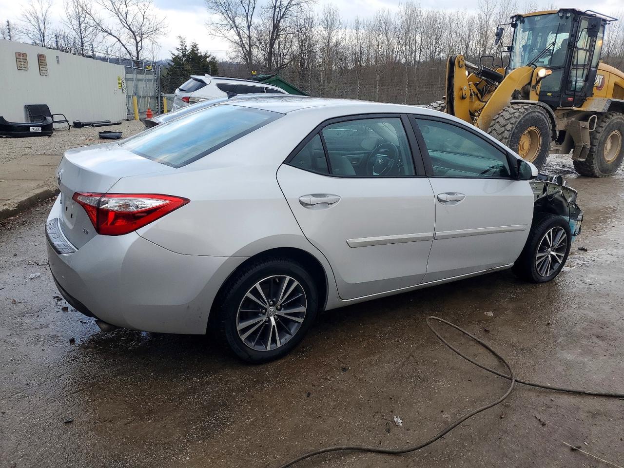 2016 TOYOTA COROLLA L photo 5