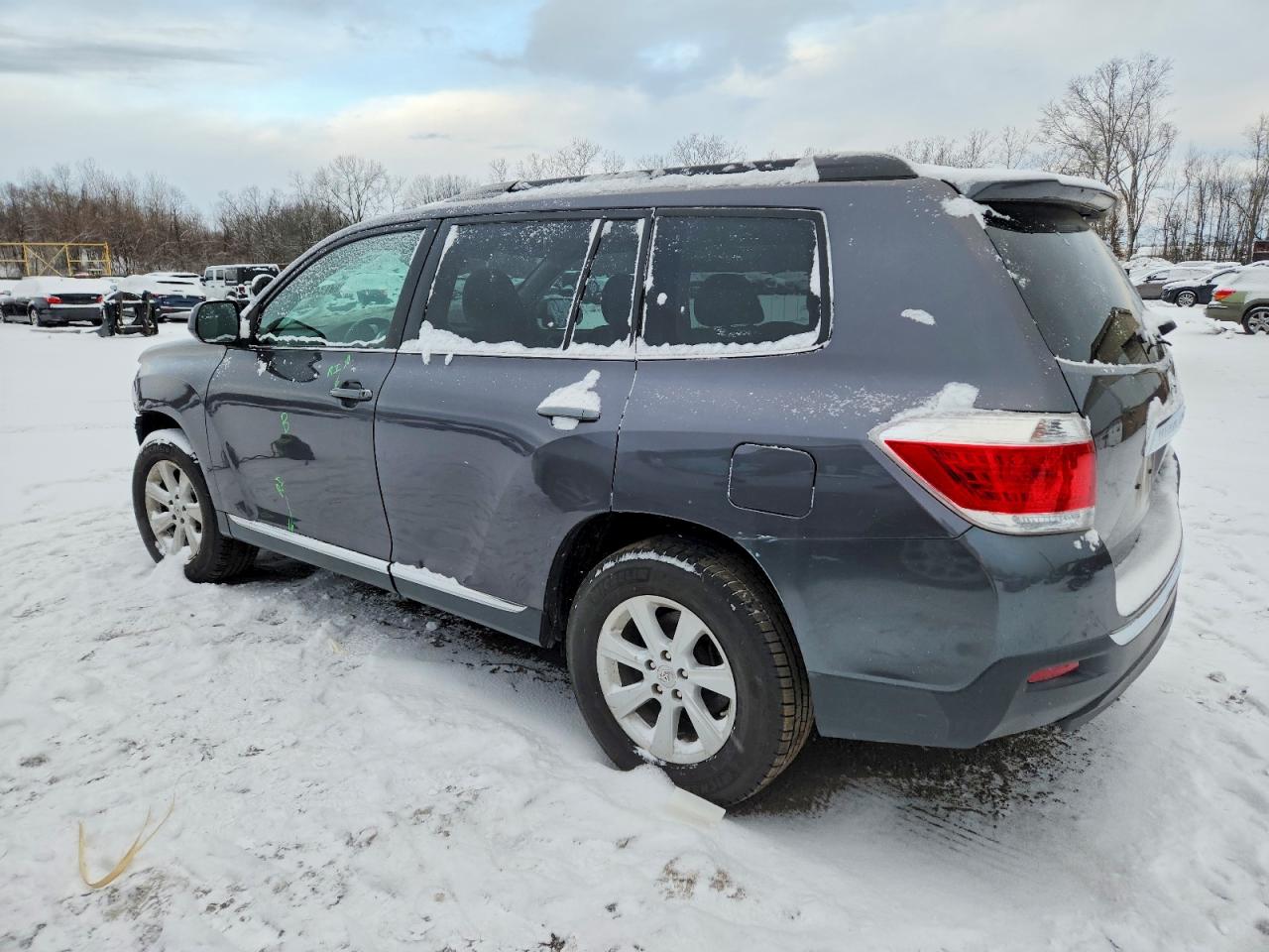 2012 TOYOTA HIGHLANDER BASE photo 2