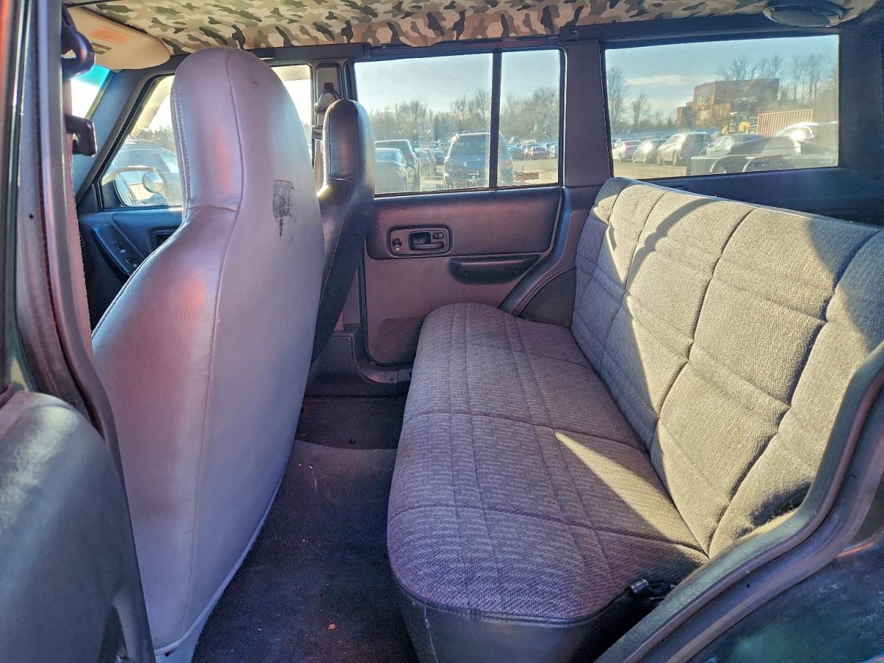 1999 JEEP CHEROKEE SPORT photo 11