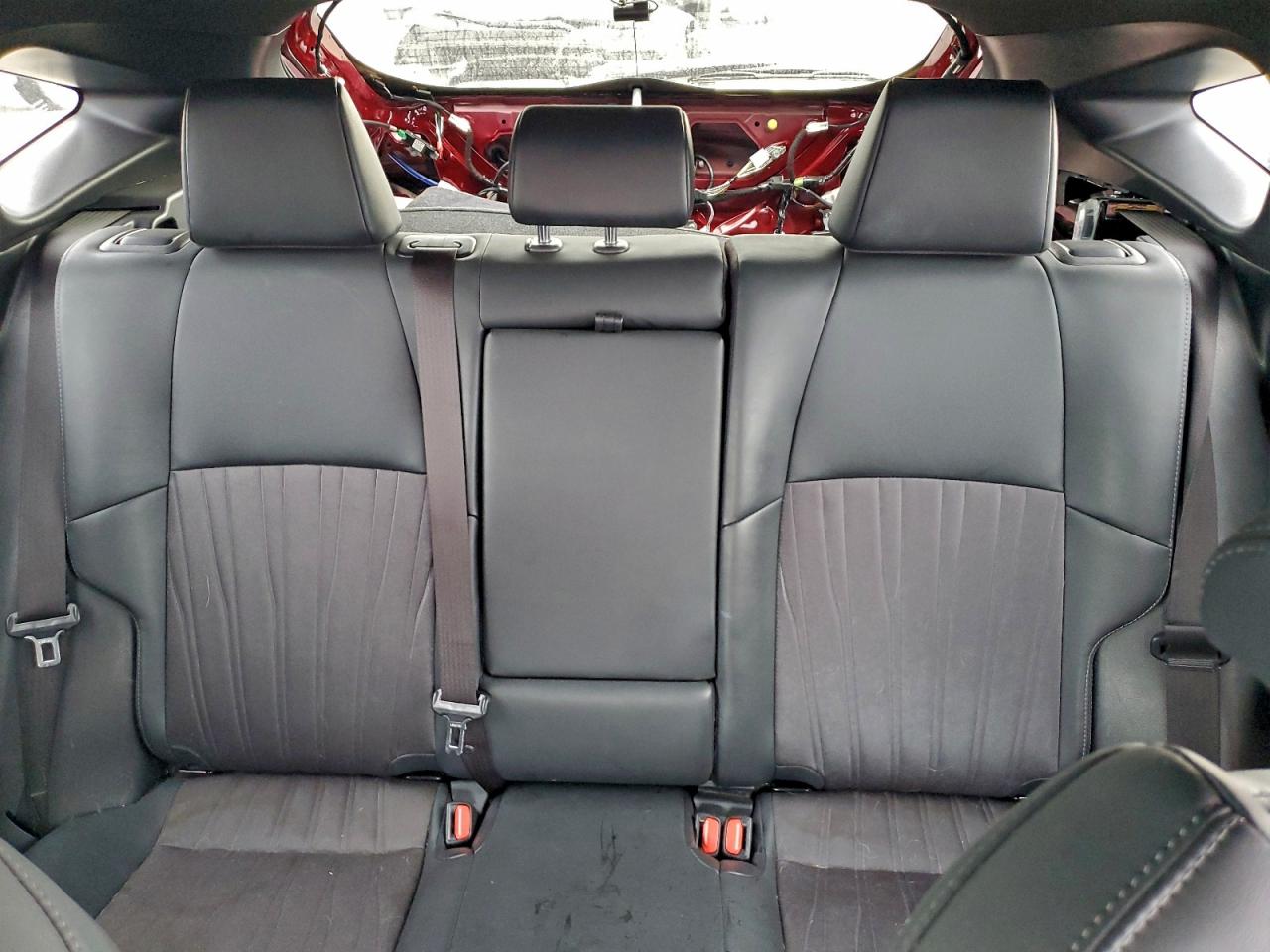 2021 TOYOTA VENZA LE photo 10