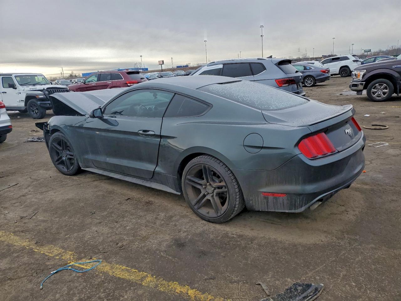 2015 FORD MUSTANG photo 2