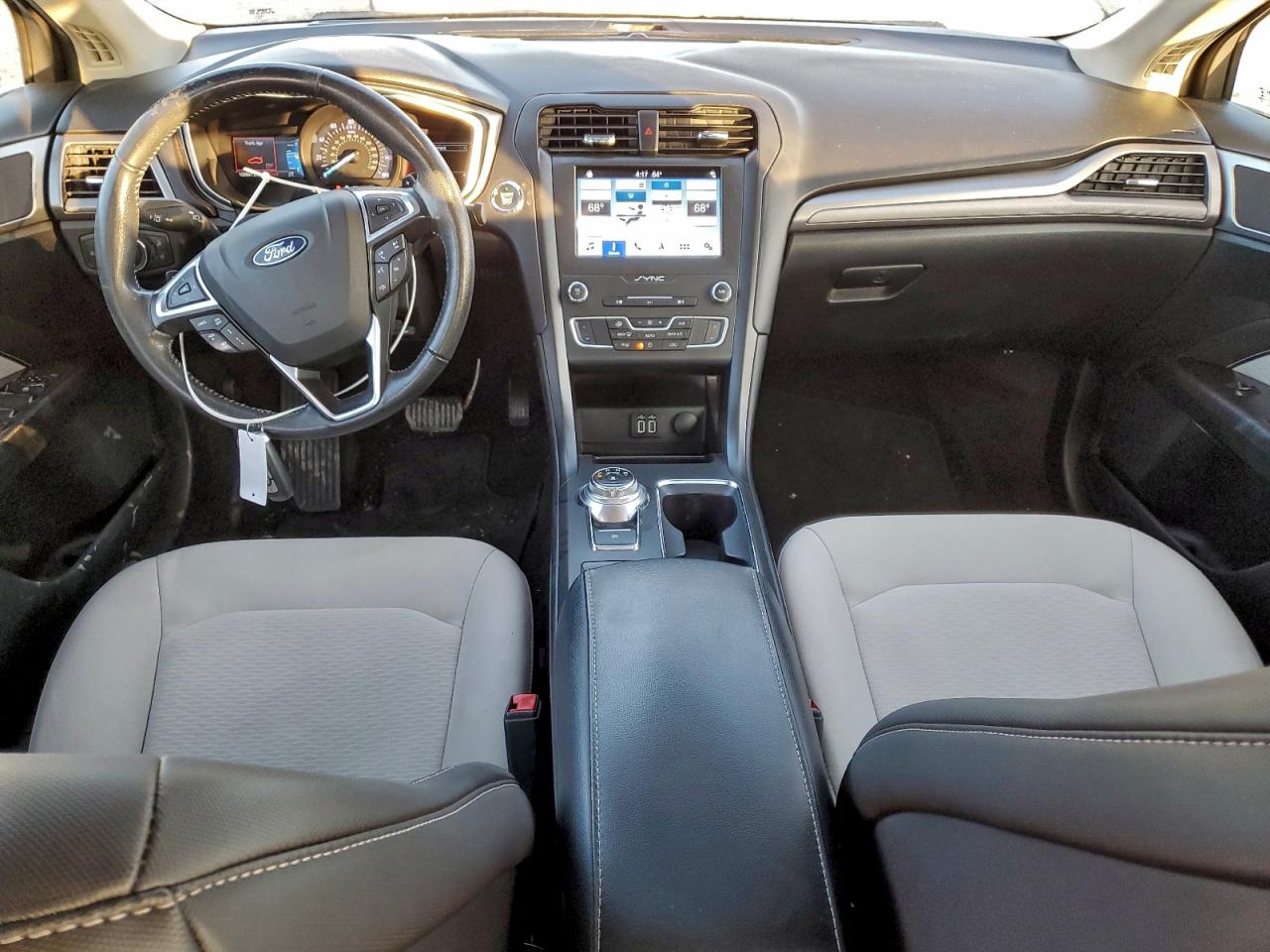 2019 FORD FUSION SE photo 8