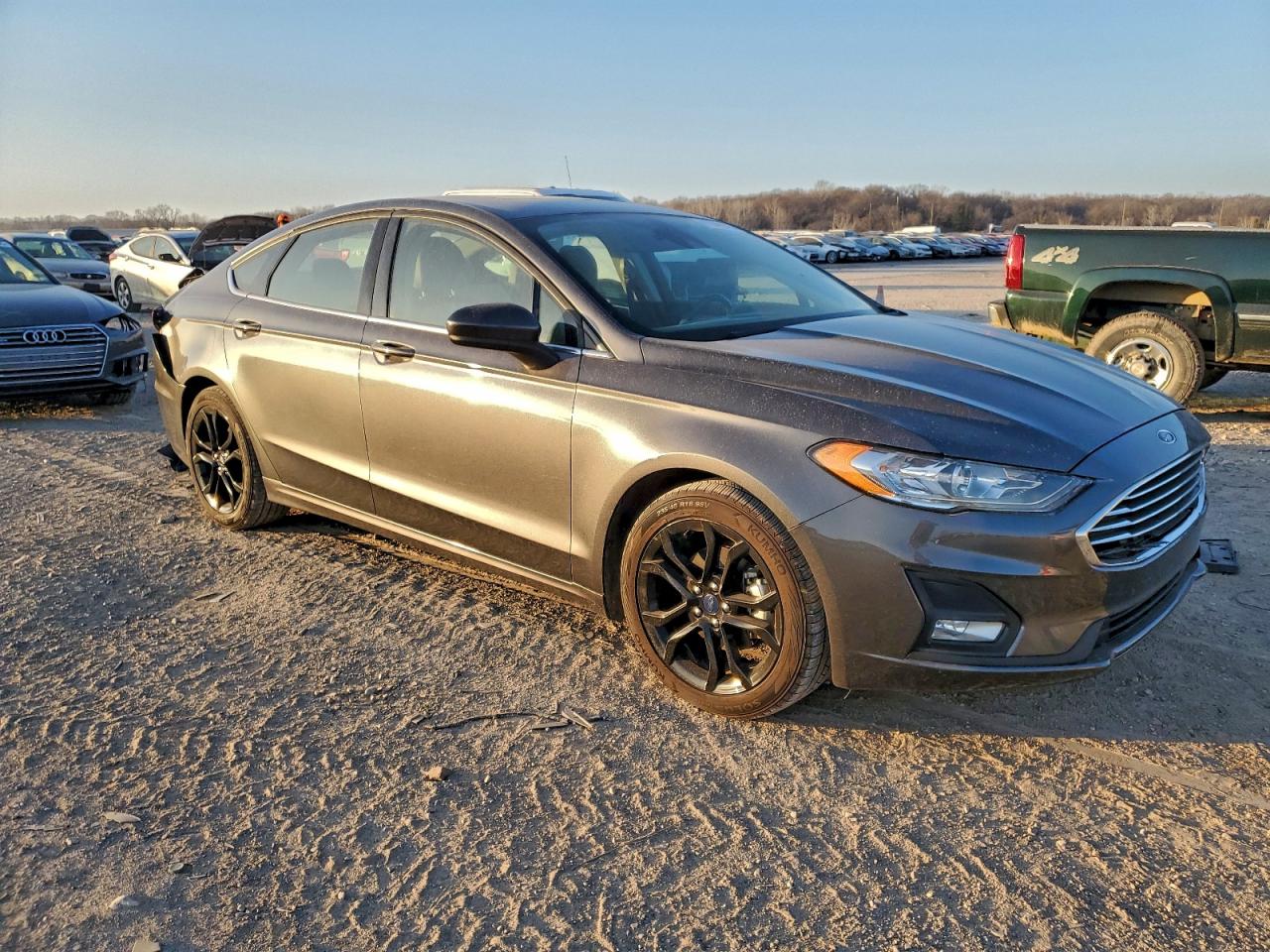 2019 FORD FUSION SE photo 4