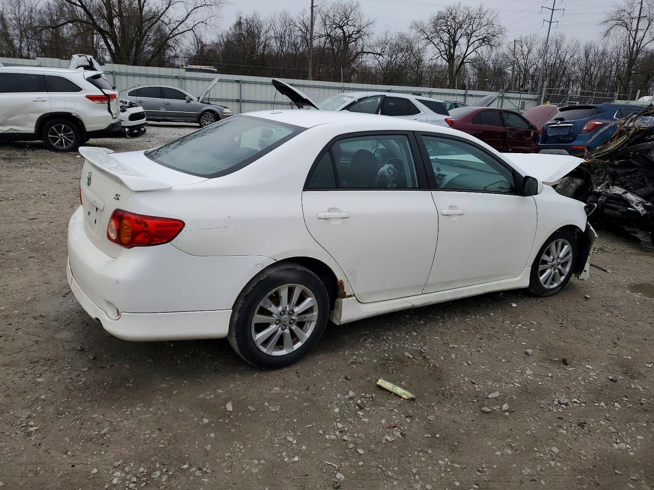 2010 TOYOTA COROLLA BASE photo 3