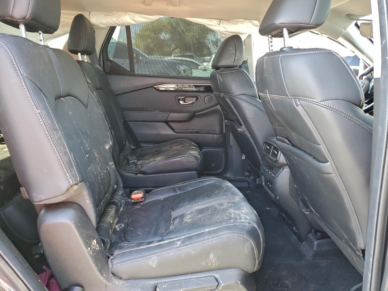 2025 HONDA PILOT EXL photo 10