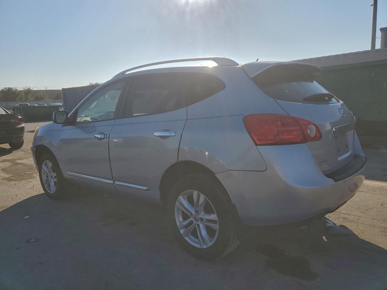 2013 NISSAN ROGUE S photo 2