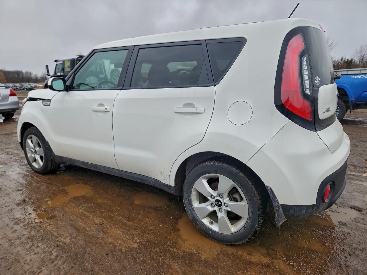 2018 KIA SOUL photo 2
