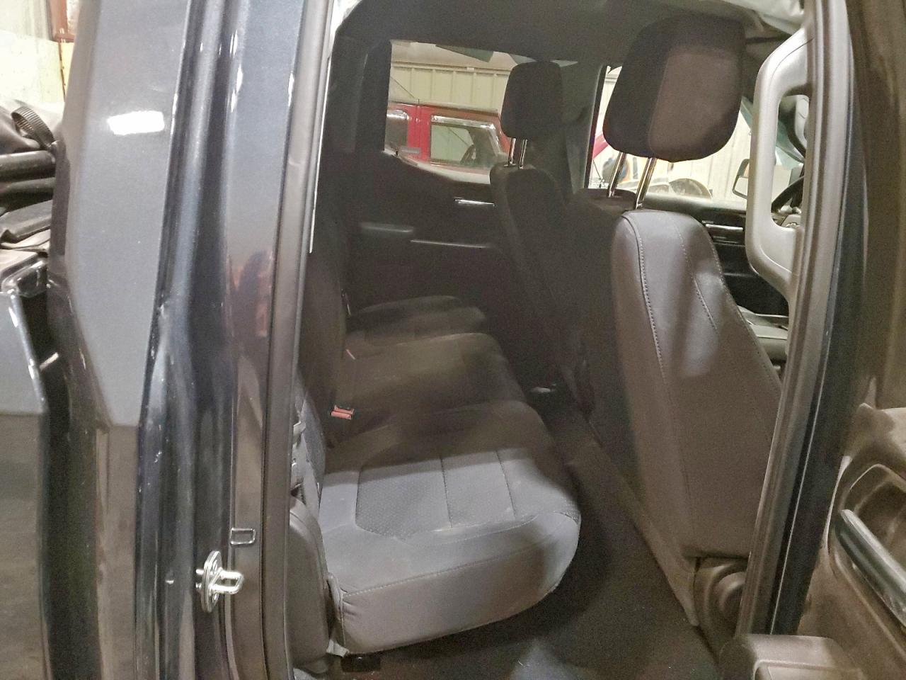 2020 CHEVROLET SILVERADO photo 10