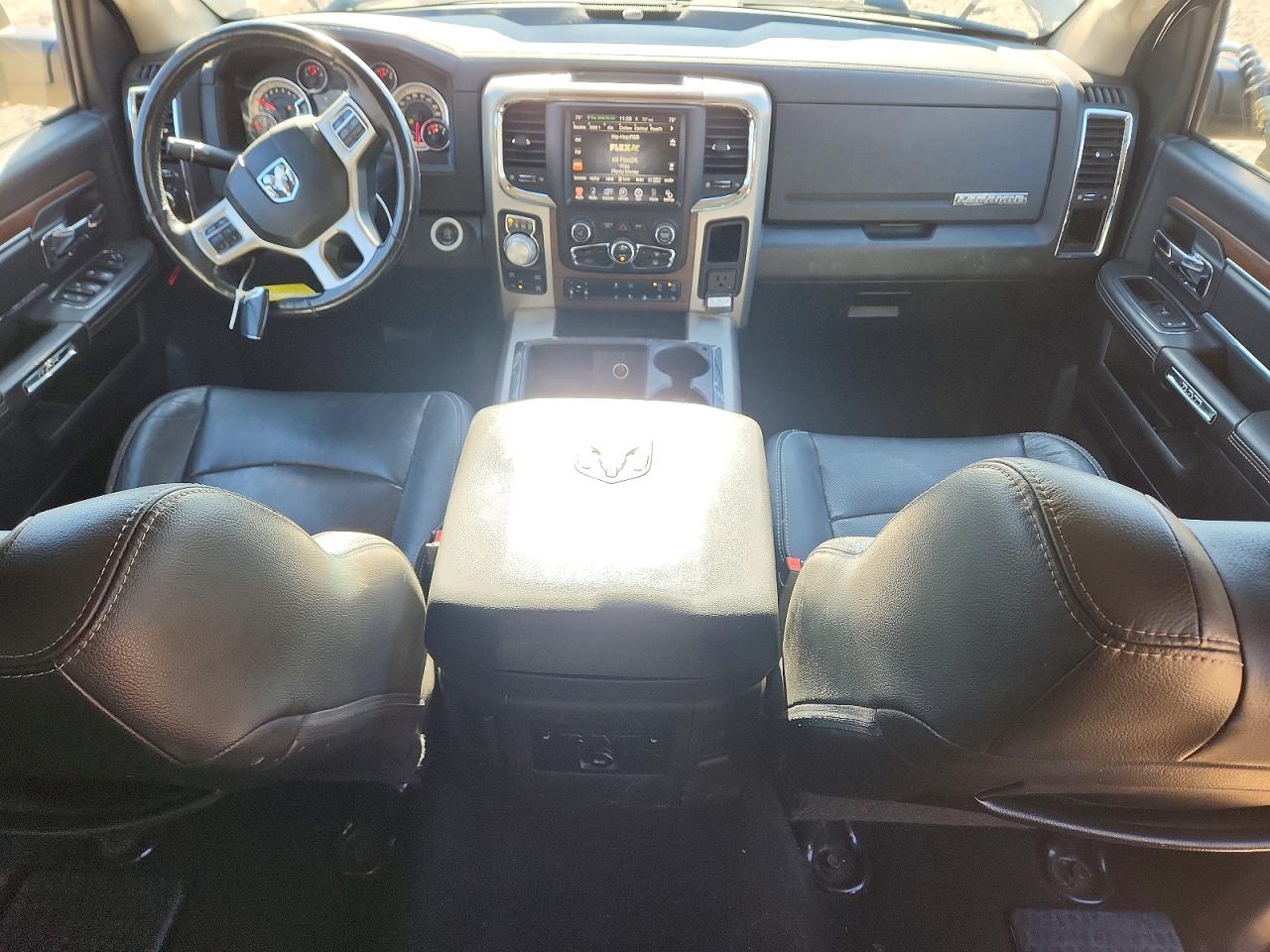 2014 RAM 1500 LARAMIE photo 8