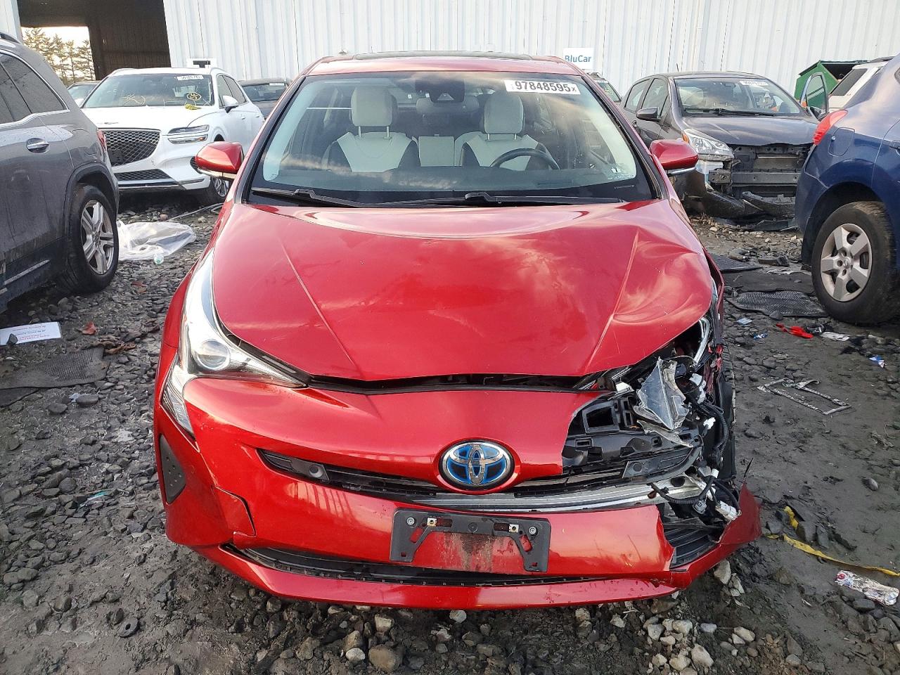 2018 TOYOTA PRIUS photo 5