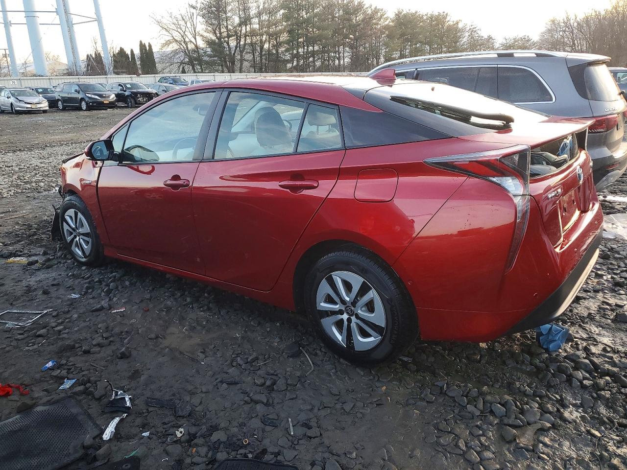 2018 TOYOTA PRIUS photo 2
