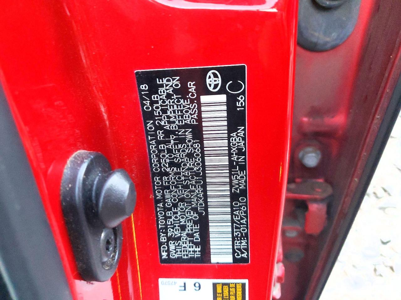 2018 TOYOTA PRIUS photo 12