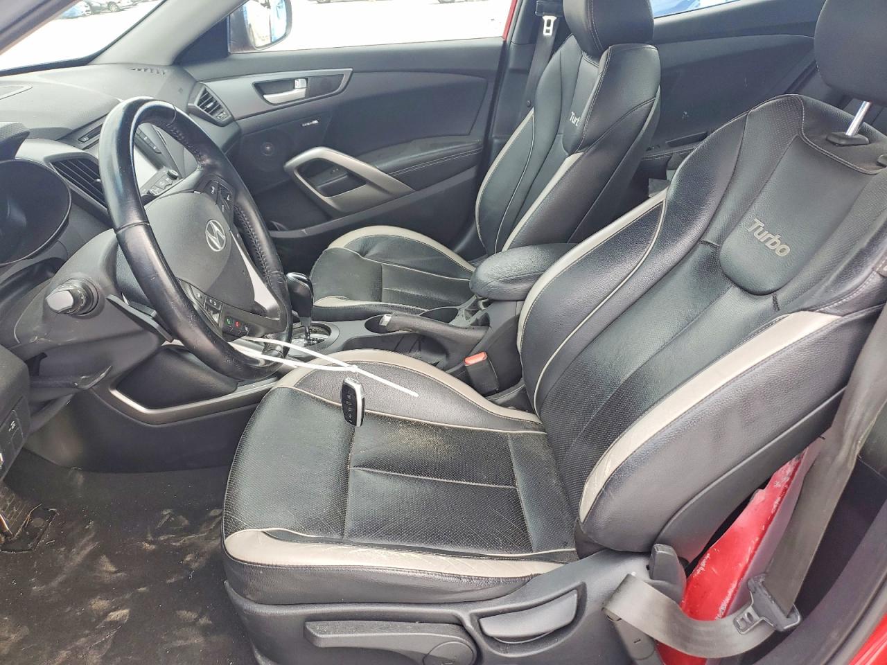2015 HYUNDAI VELOSTER TURBO photo 13