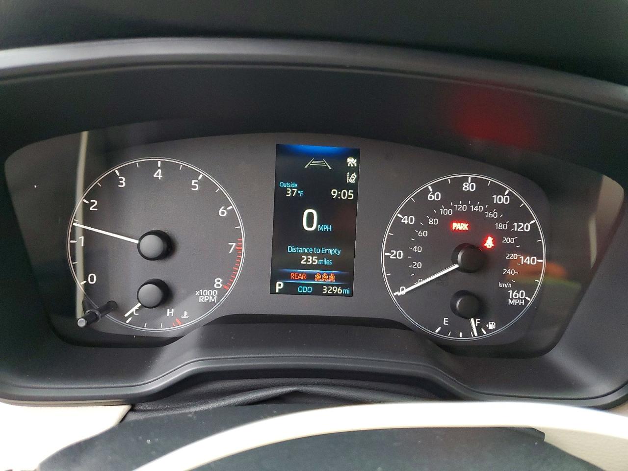 2025 TOYOTA COROLLA LE photo 9