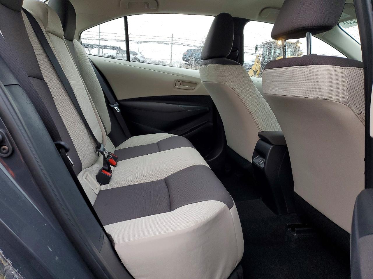 2025 TOYOTA COROLLA LE photo 10