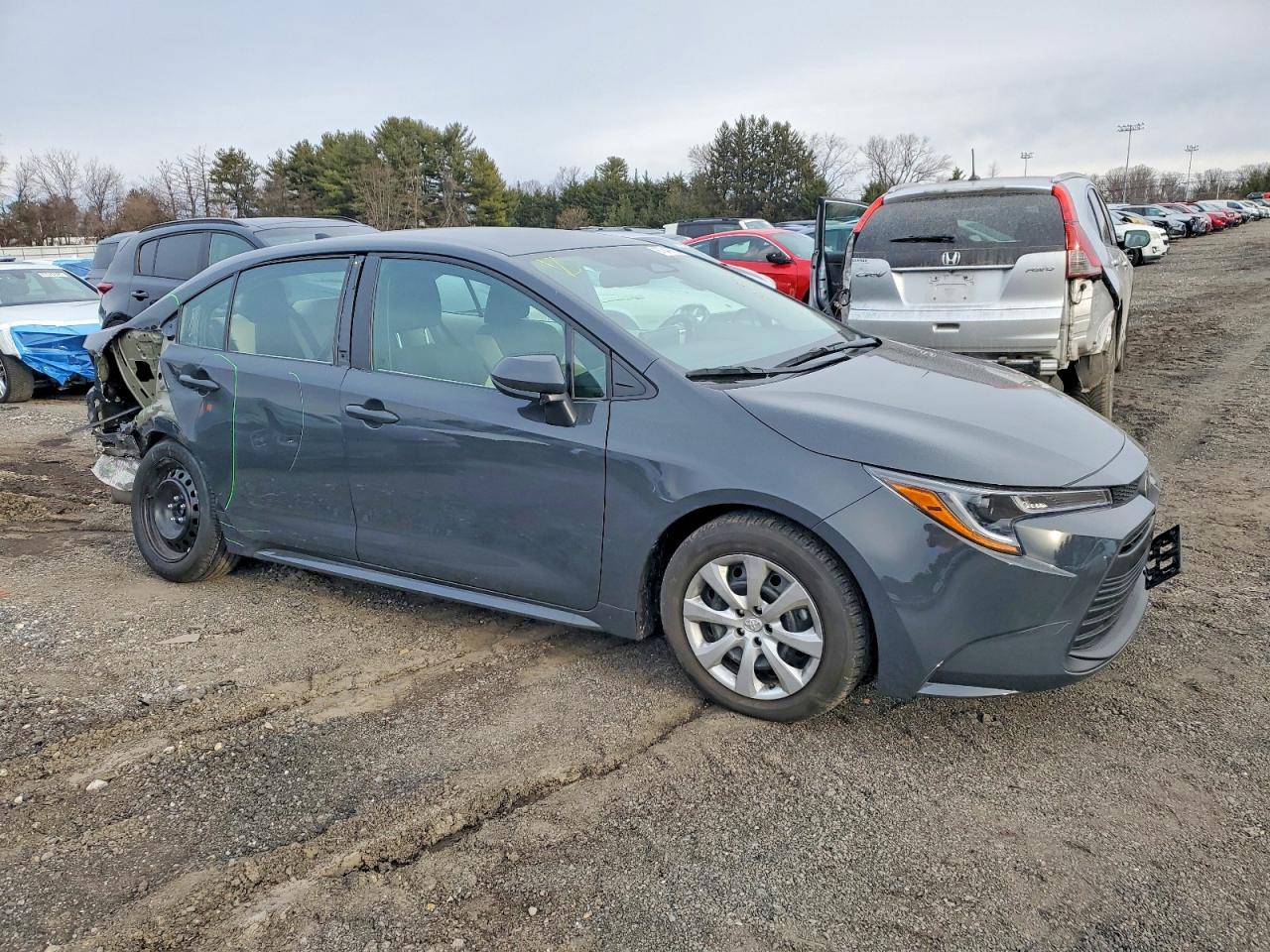 2025 TOYOTA COROLLA LE photo 4
