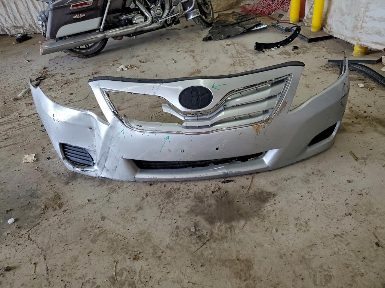 2010 TOYOTA CAMRY BASE photo 12