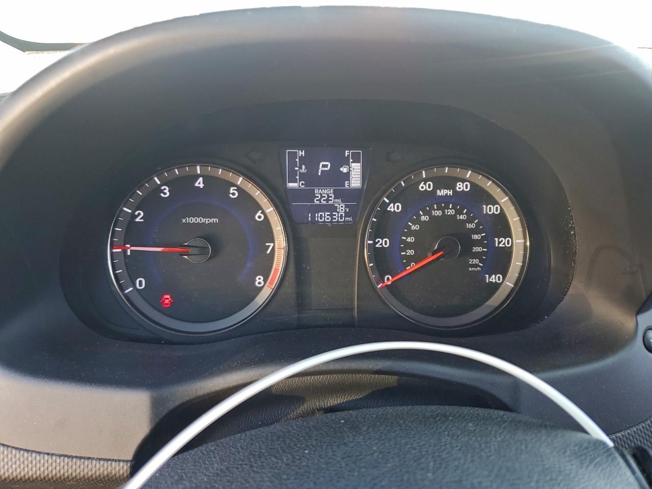 2015 HYUNDAI ACCENT GLS photo 9
