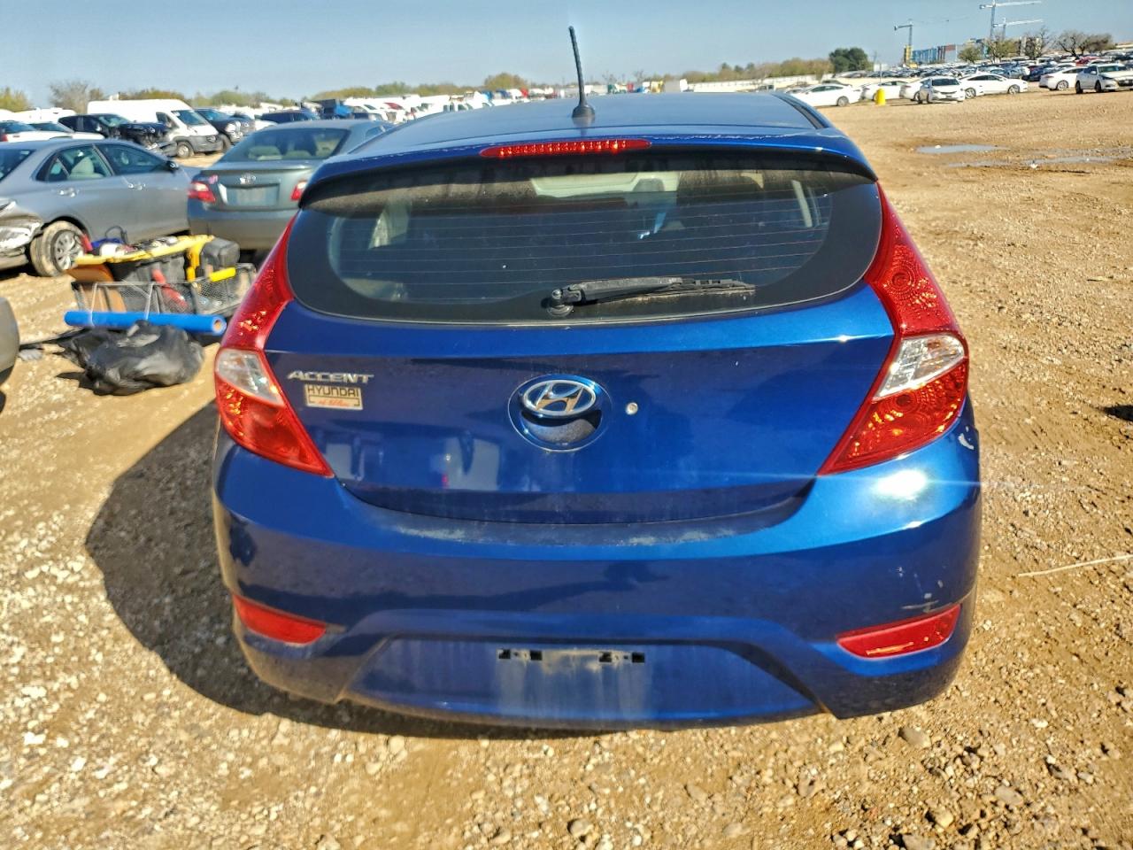 2015 HYUNDAI ACCENT GLS photo 6