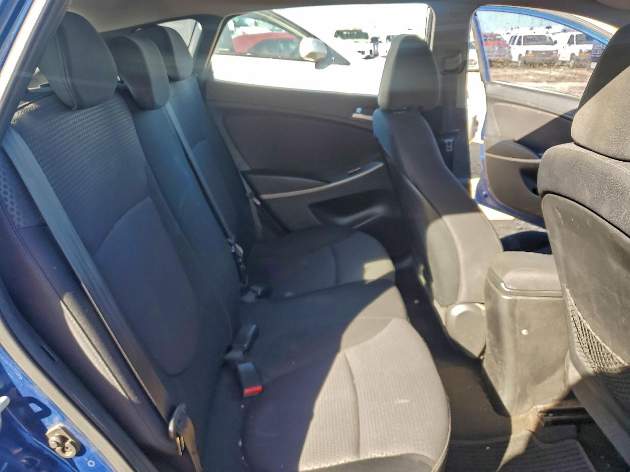 2015 HYUNDAI ACCENT GLS photo 10