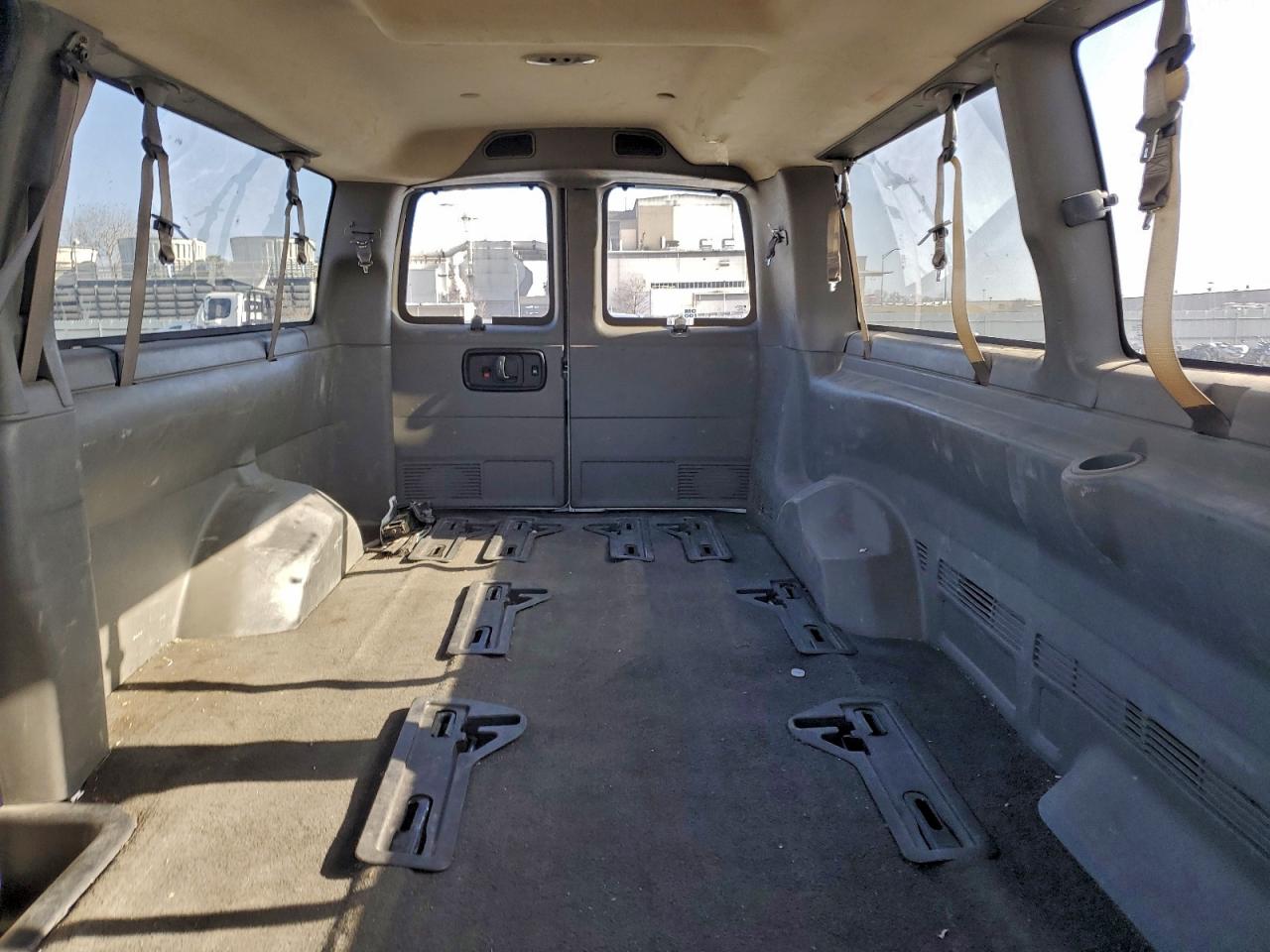 2019 CHEVROLET EXPRESS G3500 LT photo 10