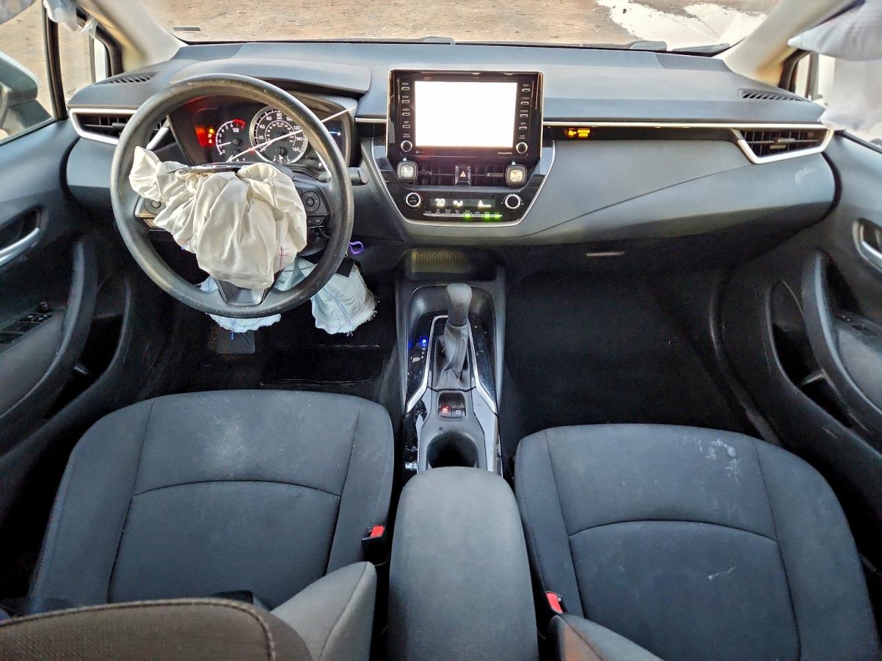 2021 TOYOTA COROLLA LE photo 15