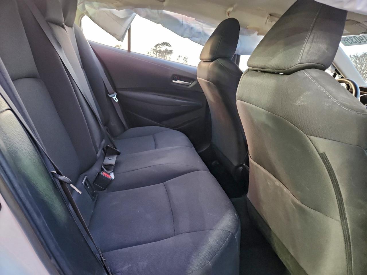 2021 TOYOTA COROLLA LE photo 19