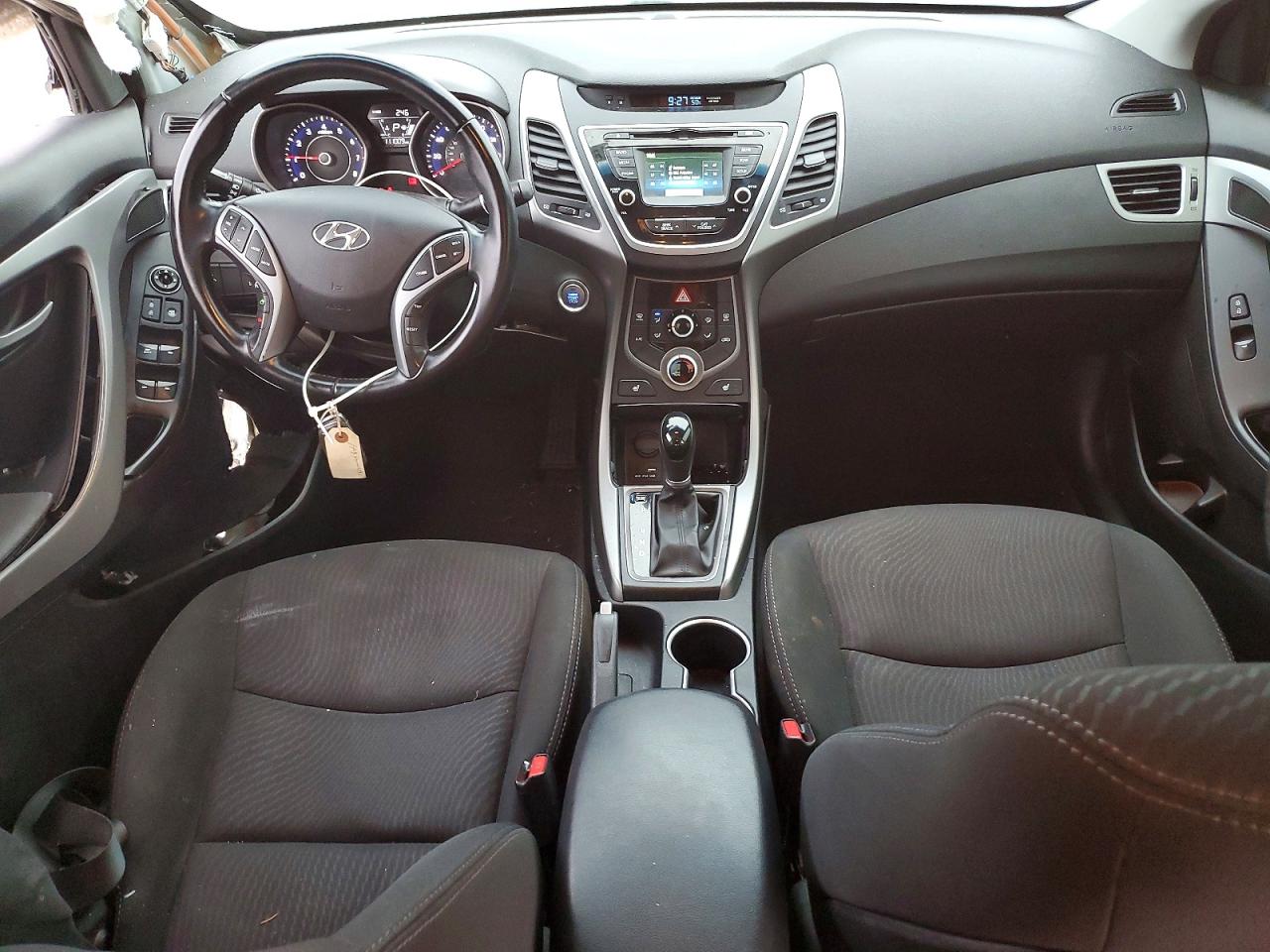 2016 HYUNDAI ELANTRA SE photo 8