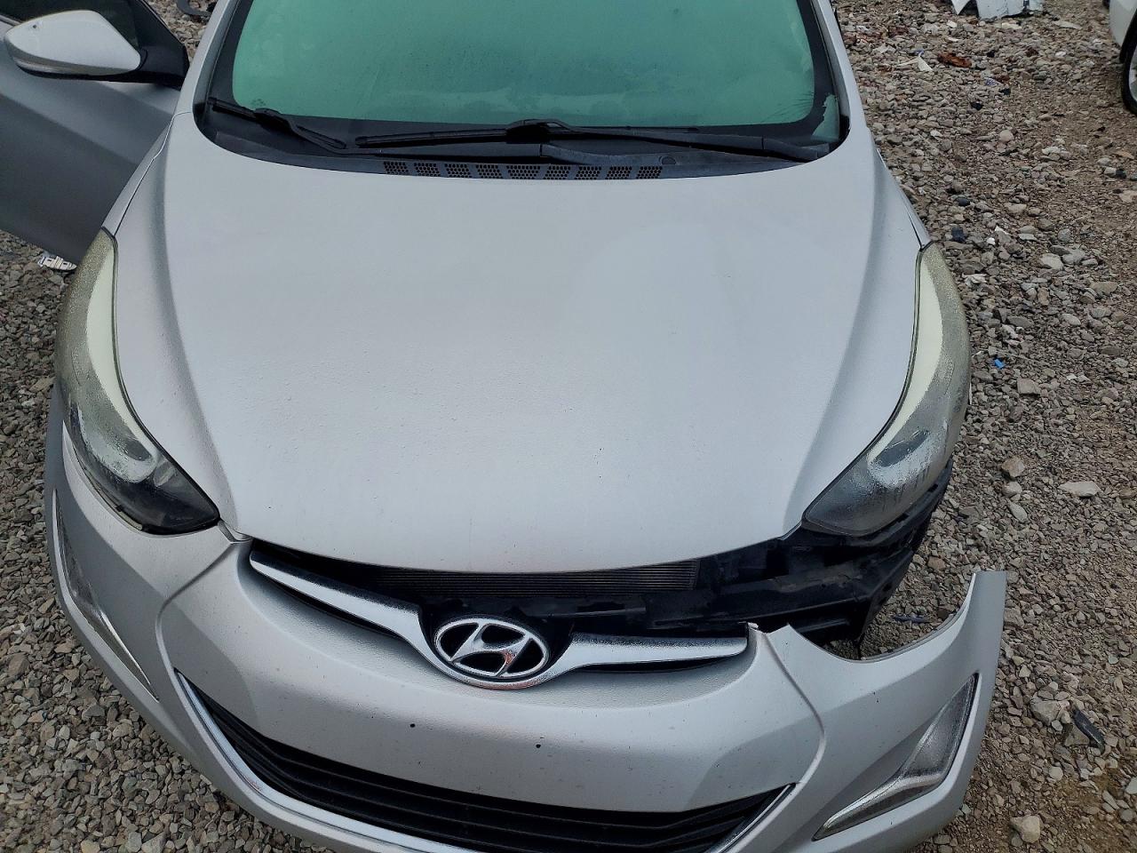 2016 HYUNDAI ELANTRA SE photo 11