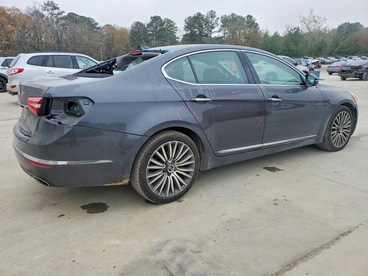 2015 KIA CADENZA PREMIUM photo 3