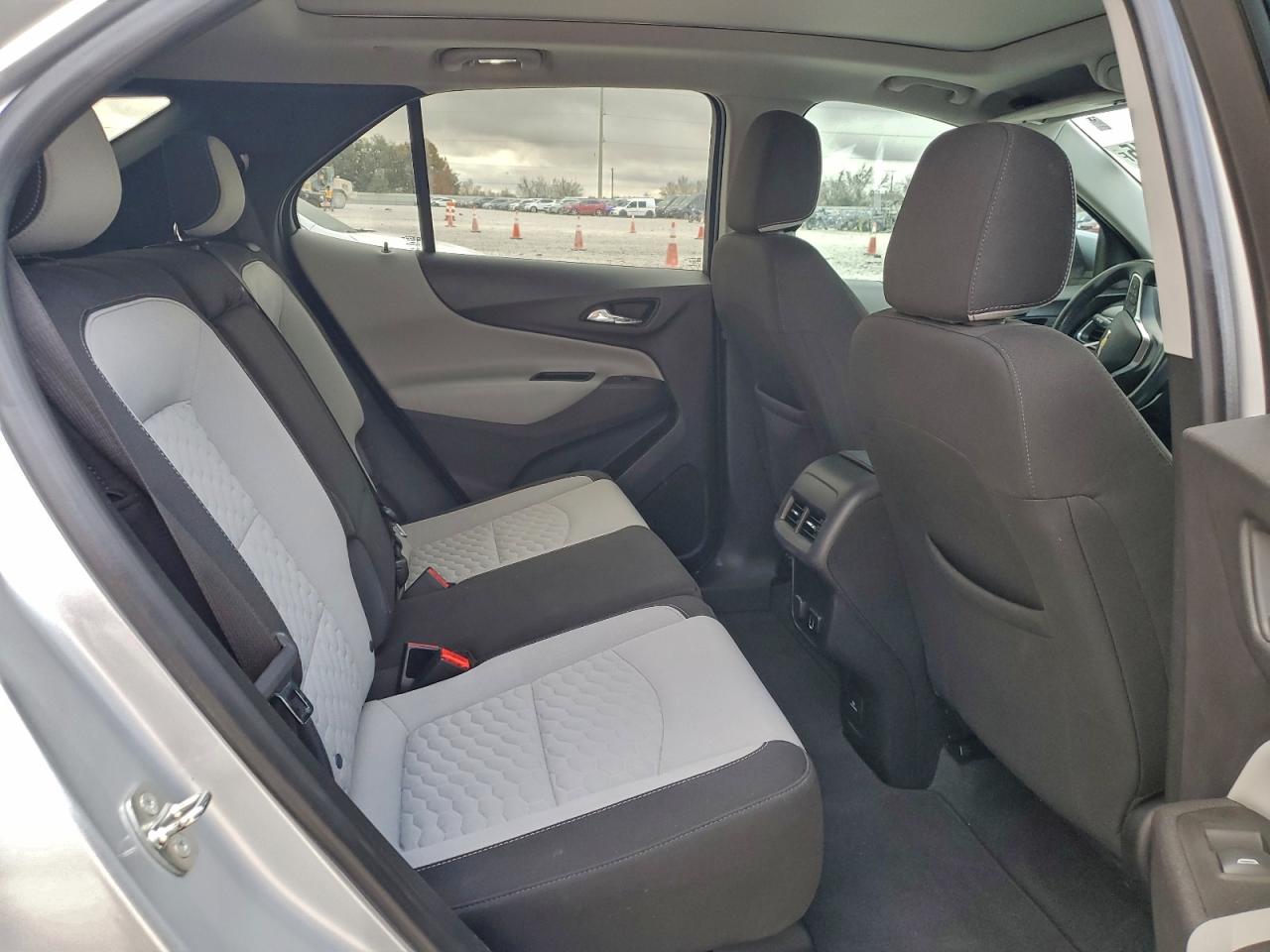 2018 CHEVROLET EQUINOX LT photo 11
