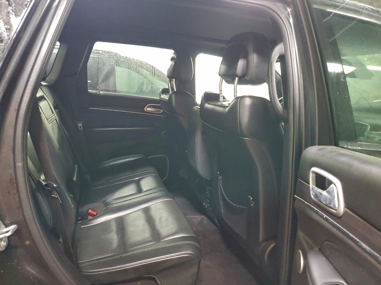 2016 JEEP GRAND CHEROKEE OVERLAND photo 10