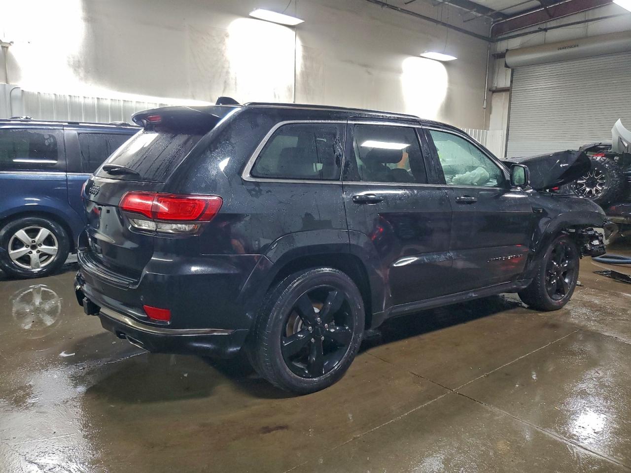 2016 JEEP GRAND CHEROKEE OVERLAND photo 3