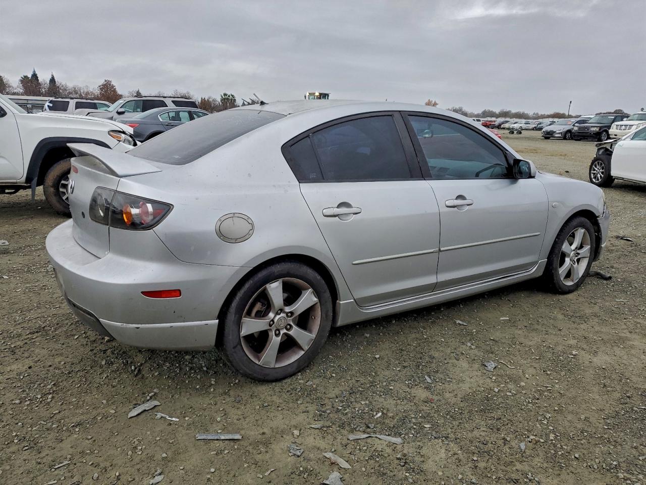 2004 MAZDA 3 S photo 3