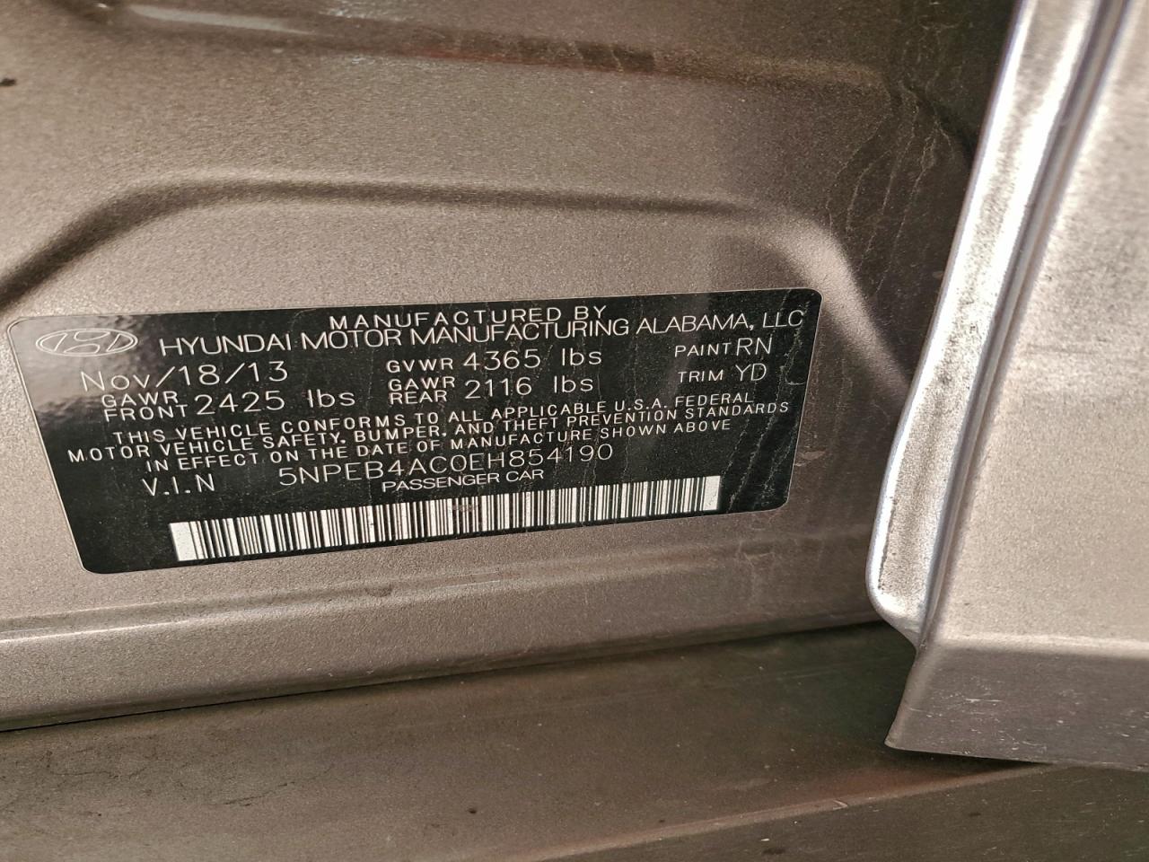 2014 HYUNDAI SONATA GLS photo 12