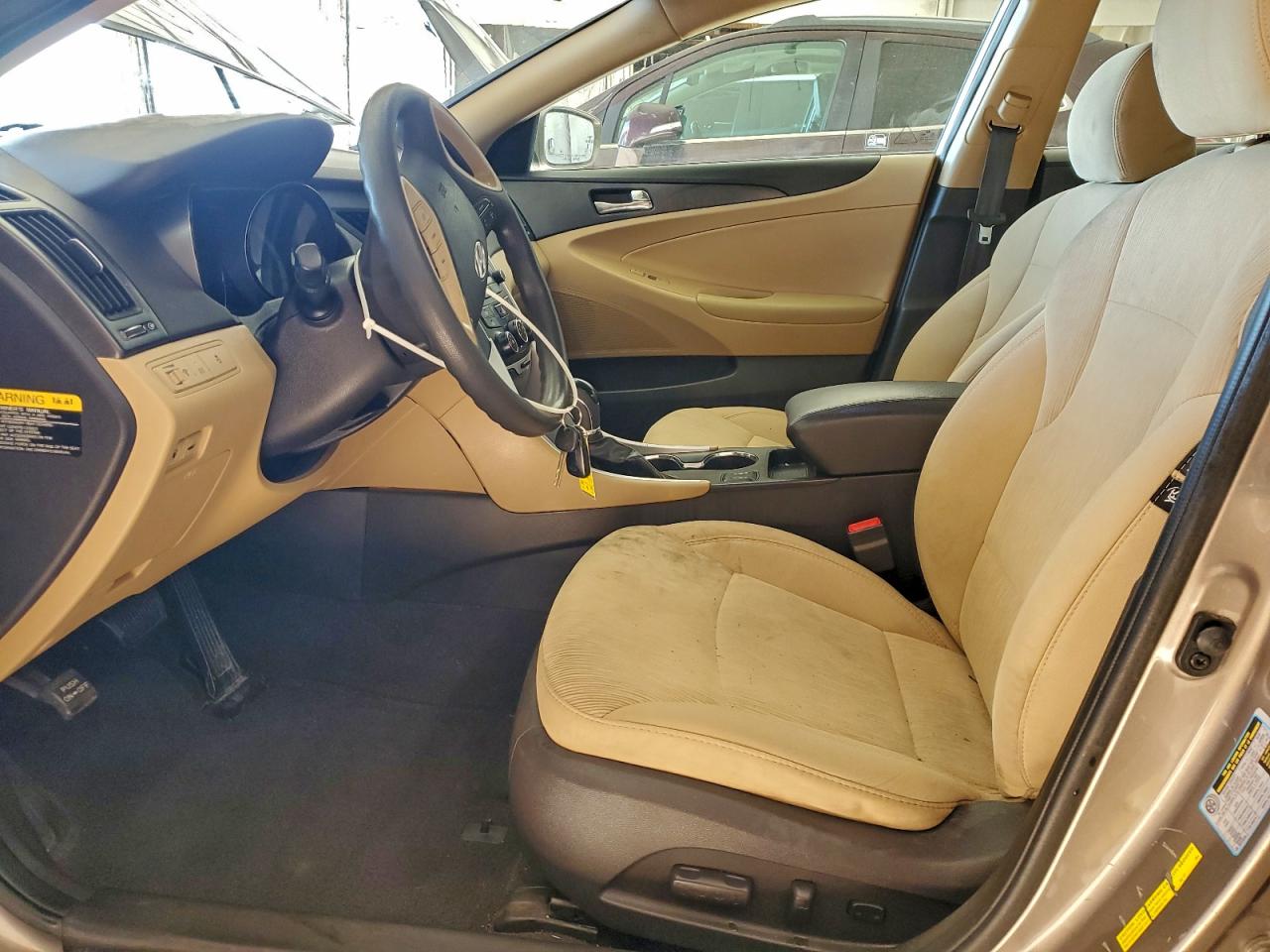 2014 HYUNDAI SONATA GLS photo 7